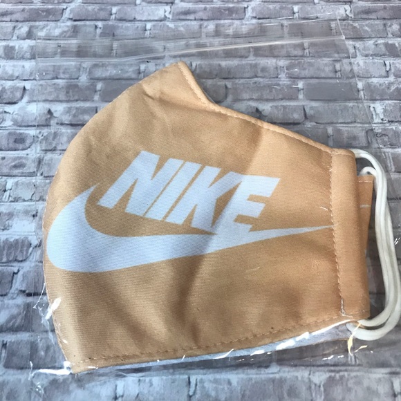 3/25$ Masques réutilisables fait à la main - Picture 1 of 2